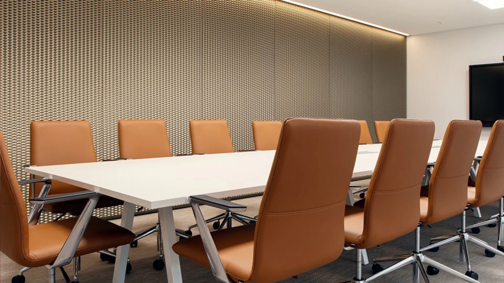 Bilde av møterommet med plass til 18 personer